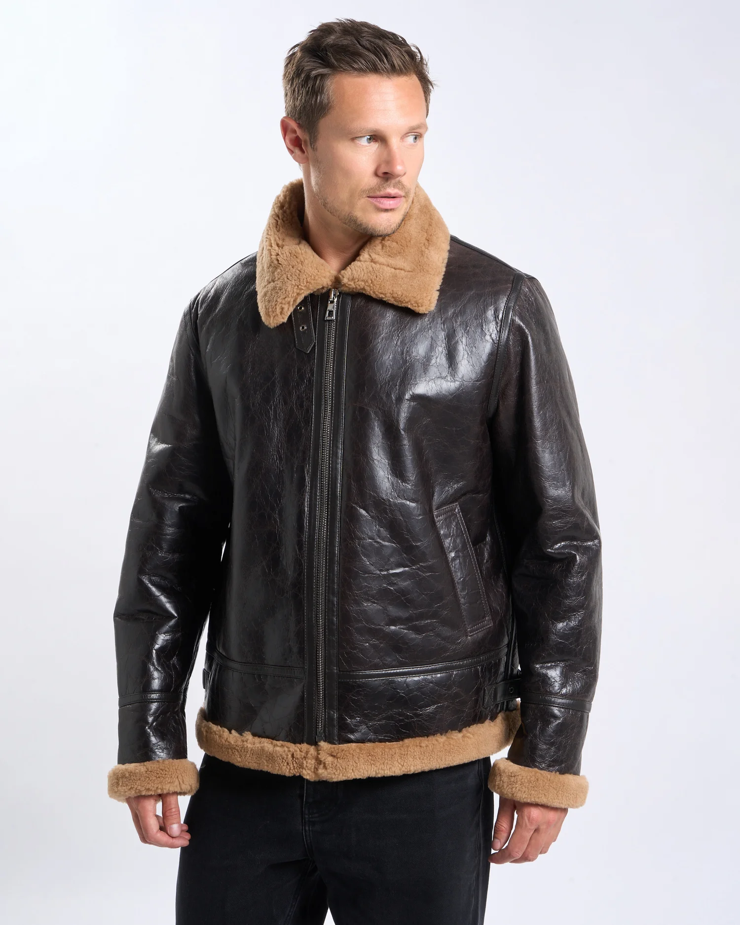 BOMBARDIER_MARRON__3VIEILLI_HOMME.webp BOMBARDIER MARRON VIEILLI HOMME