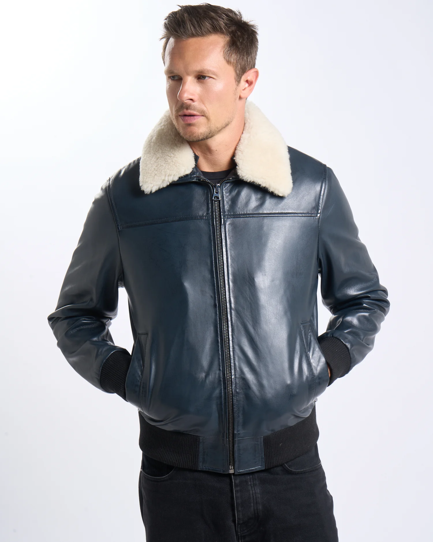 BUTLER NAVY COL ECRU