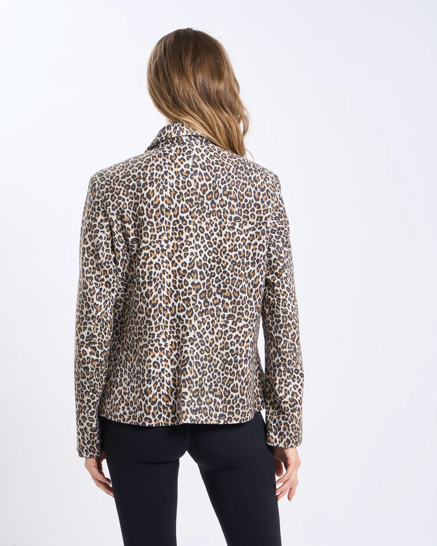CLARISSE_LEOPARD_7.webp CLARISSE LEOPARD