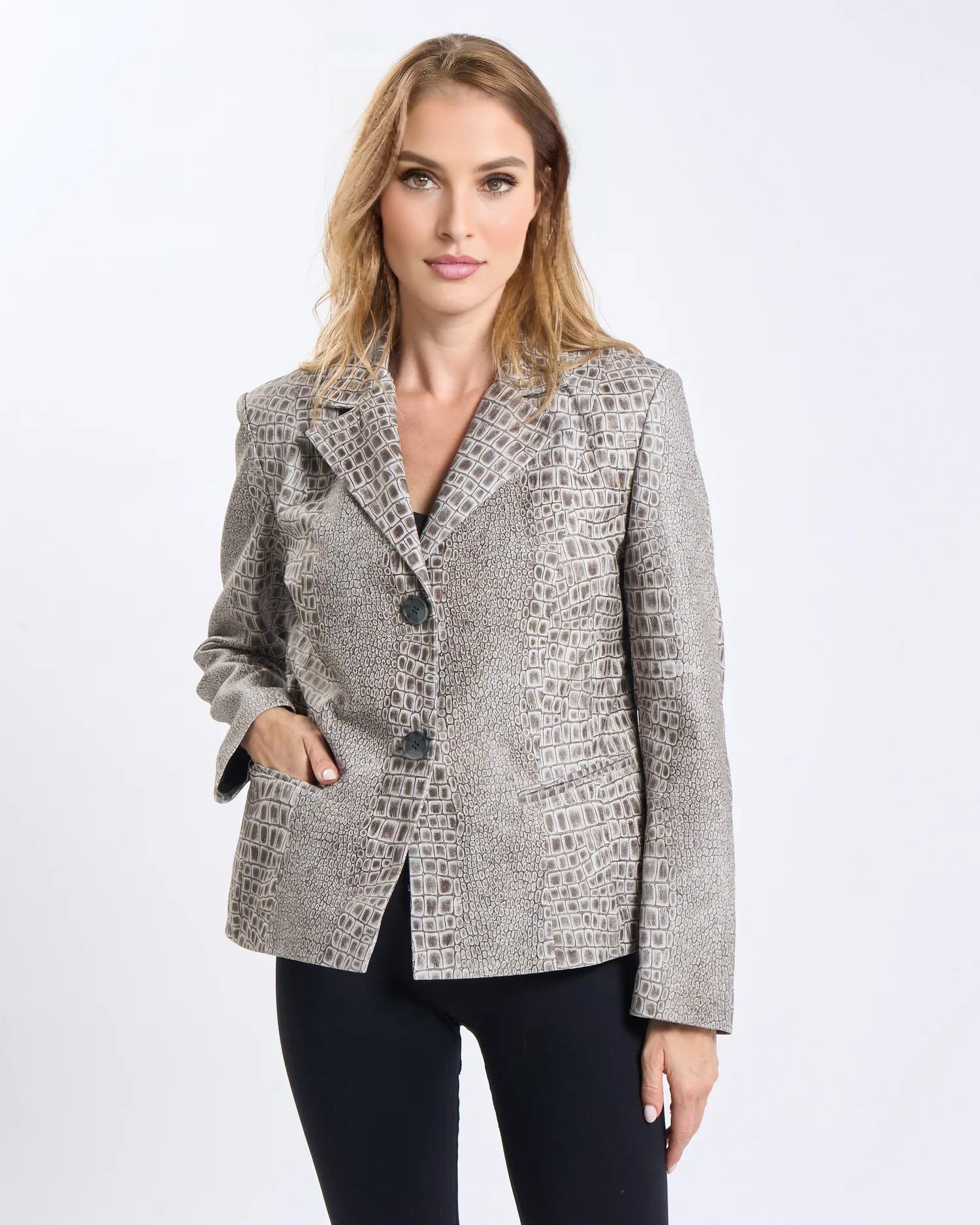 CLARISSE_LEZARD_3_00001_.webp CLARISSE LEZARD