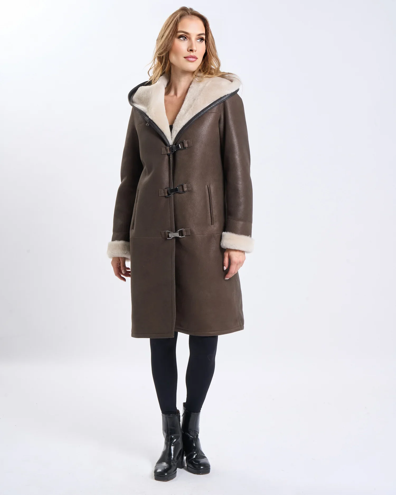 DESTINY_OLD_BROWN_F_00001_.webp DESTINY OLD BROWN