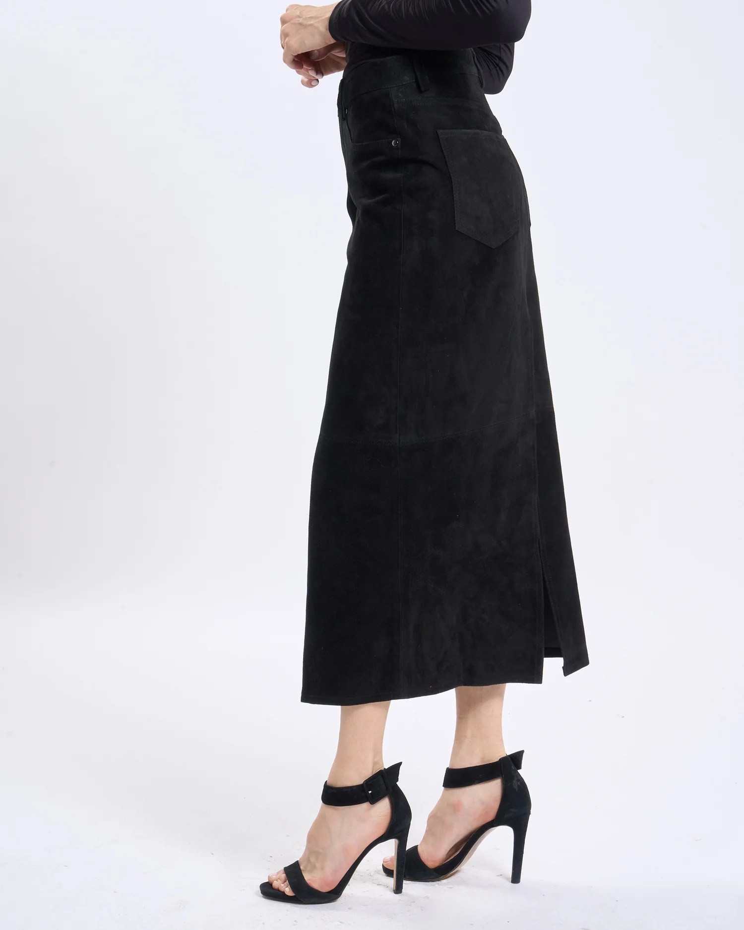 JUPE_ALMA__6DAIM_NOIR.webp JUPE ALMA DAIM NOIR