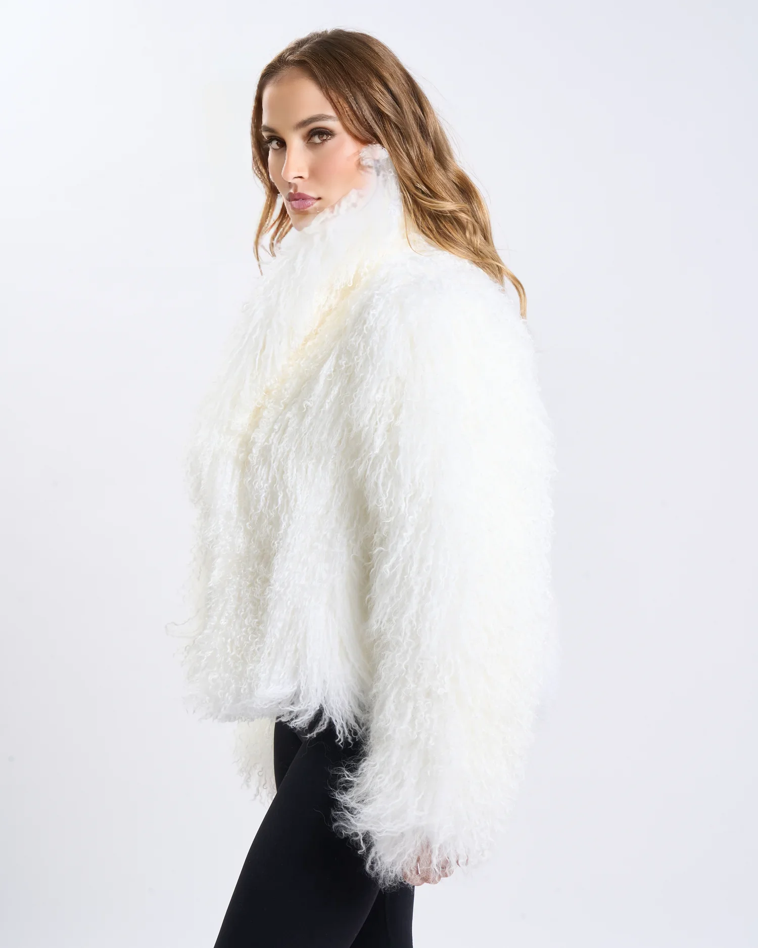 MASHA_6002__6BLANC_00001_.webp MASHA BLANC